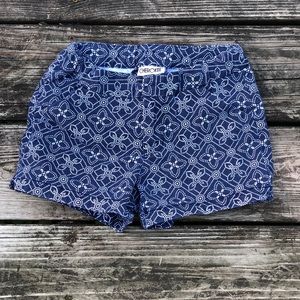 Patterned blue and white shorts